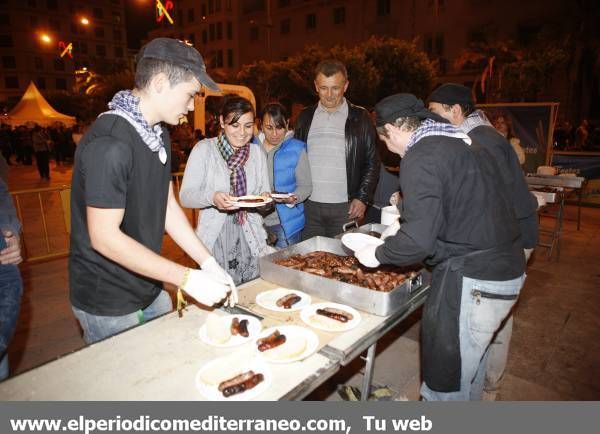 GALERÍA DE FOTOS - Éxito de la Barbacoa de ‘Mediterráneo’