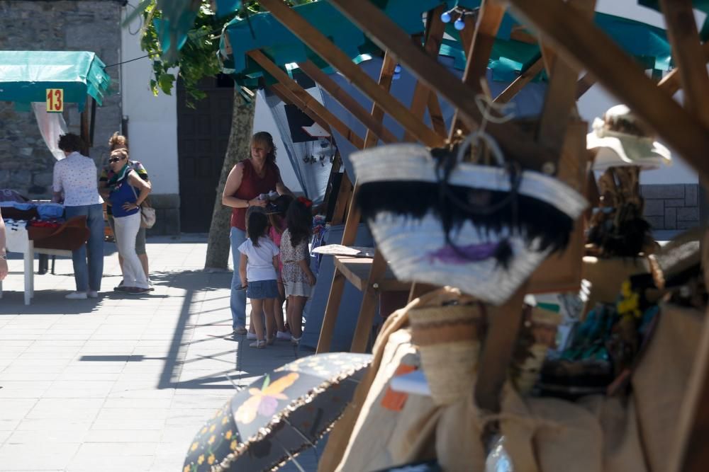 Misa y procesión del Carmen en Luanco