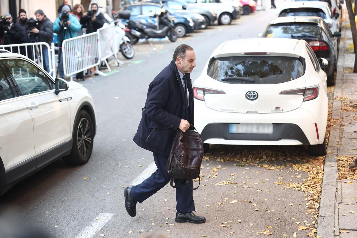 El exministro José Luis Abalos a su llegada al Tribunal Supremo,