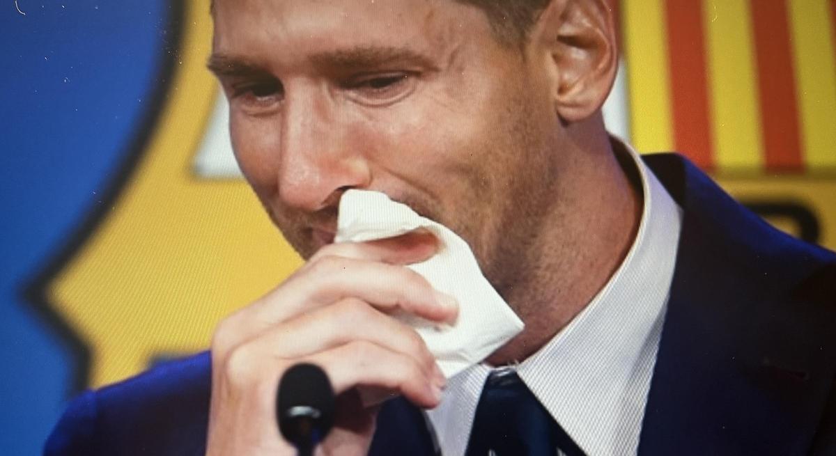 Leo Messi rompe a llorar el día que Joan Laporta anunció que no pensaba renovarle.