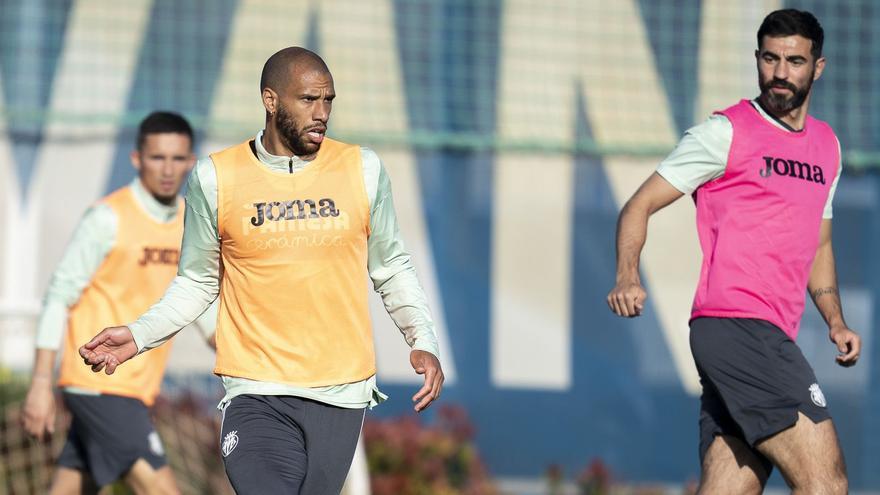 Capoue, Albiol, Foyth y Yeremy, listos para la batalla del Villarreal en el Pizjuán