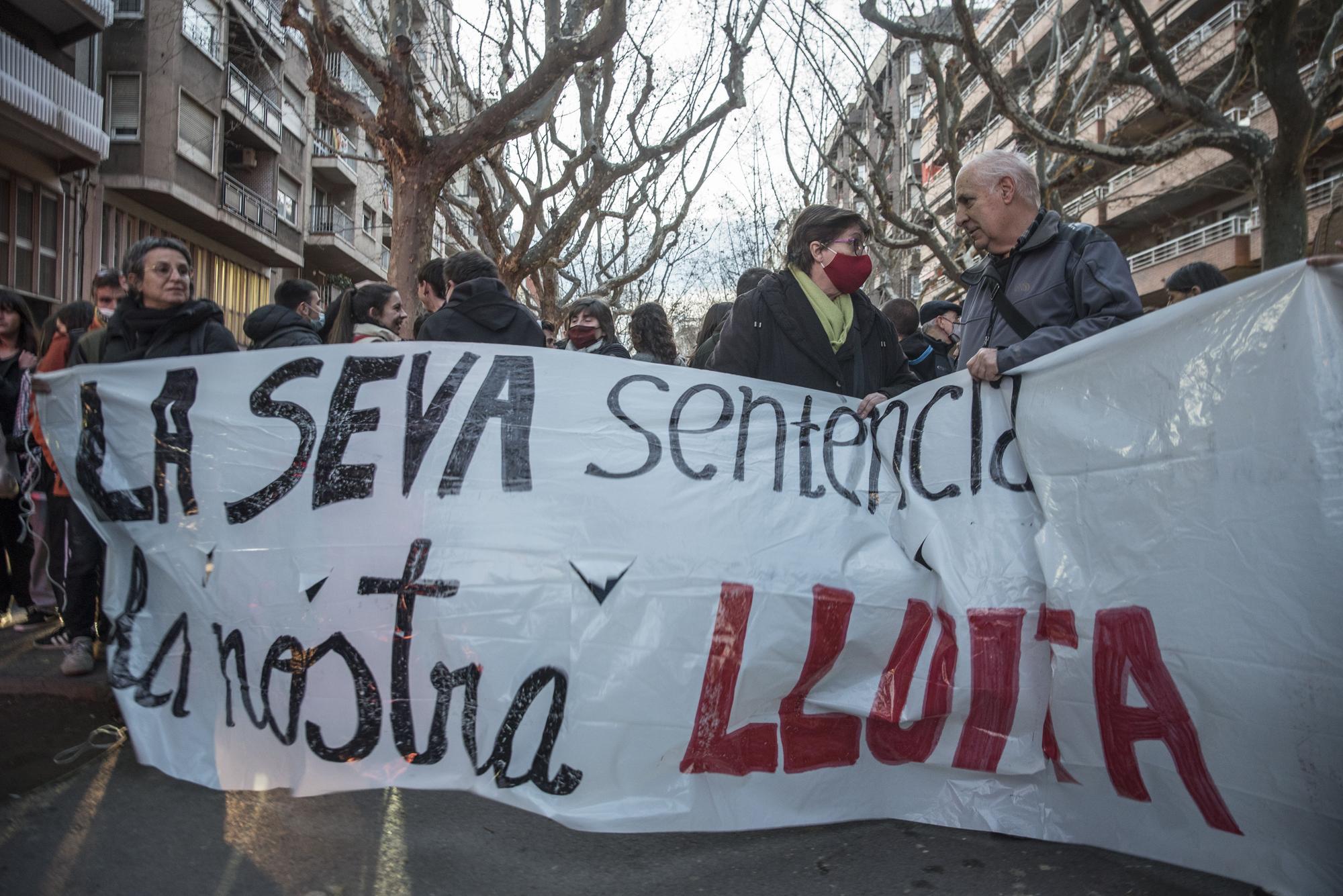 Manifestació a Manresa en defensa de l'escola en català