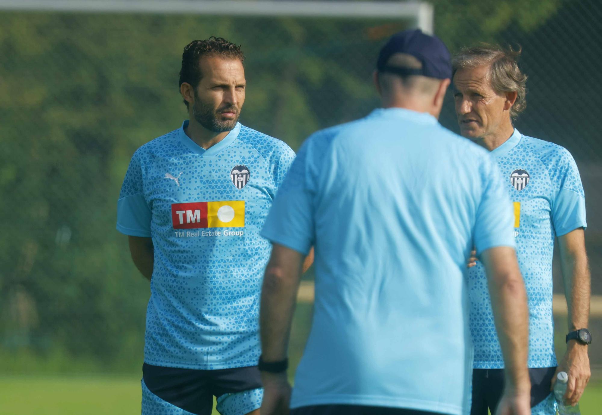 Primer entrenamiento en Suiza para el Valencia