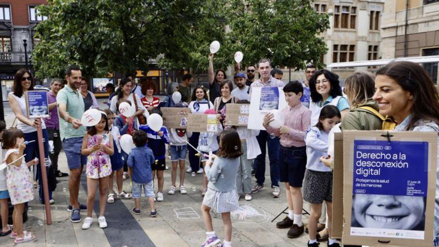 Jove disfruta con una corderada