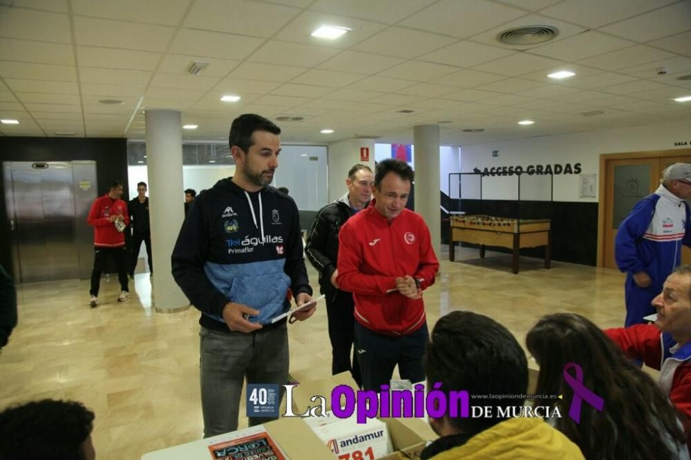 Recogida de dorsales, ambiente y salida de la XXXI Media Maratón Ciudad de Lorca