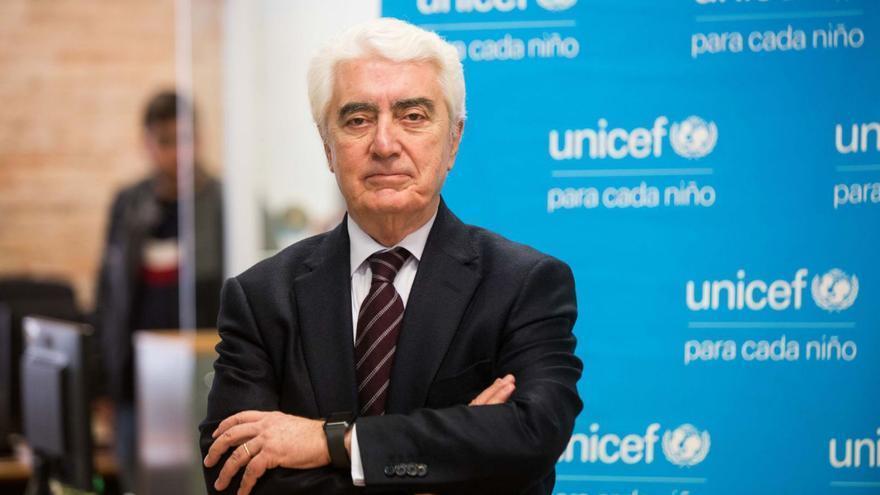 Gustavo Suárez Pertierra, Presidente de Unicef-España: &quot;Uno de cada tres niños vive en España en riesgo de pobreza&quot;