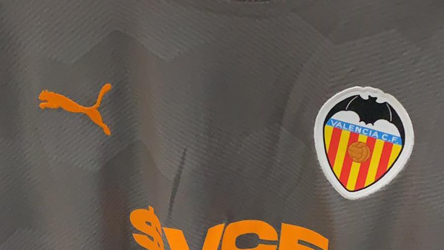 Es esta la tercera camiseta del Valencia CF? - Superdeporte