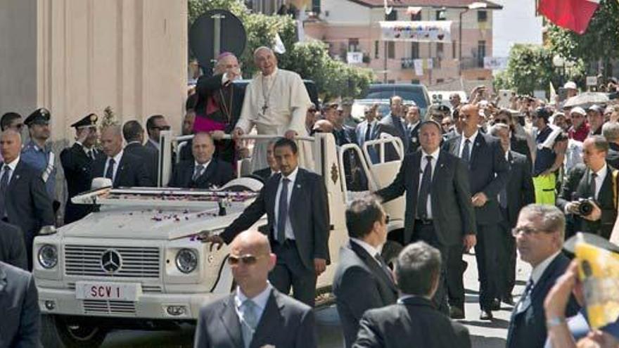 El Papa, durante su visita a Calabria