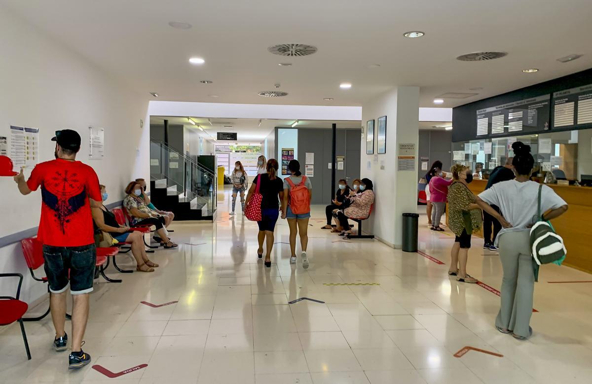 Los centros de salud cierran por la tarde todo el verano