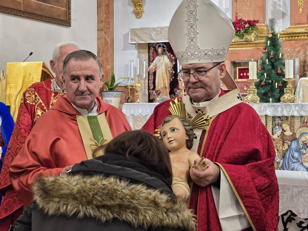 FOTOGALERÍA | Encuentro navideño de Francisco Cerrro con los sacerdotes del Arciprestazgo de Guadalupe, Herrera del Duque y Puebla de Alcocer