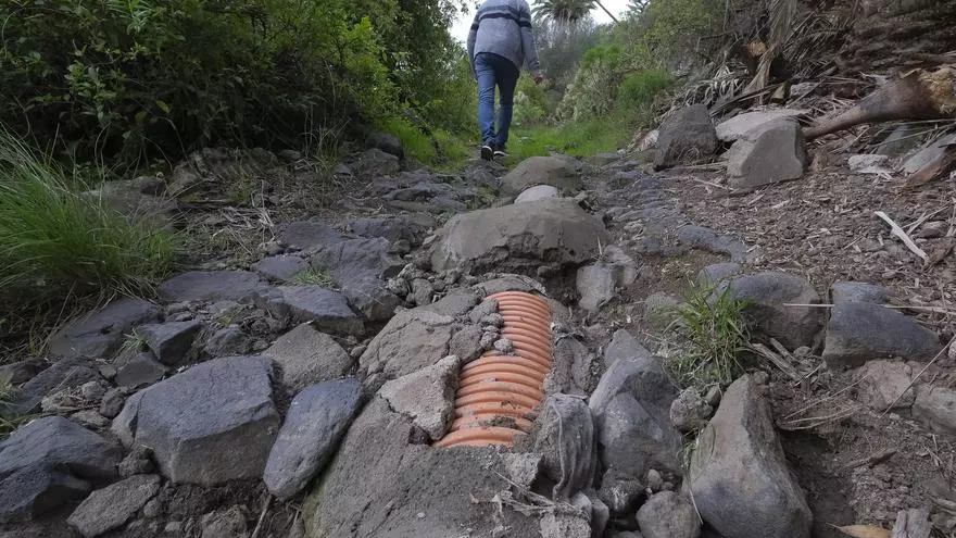 Camino en mal estado en Siete Puertas