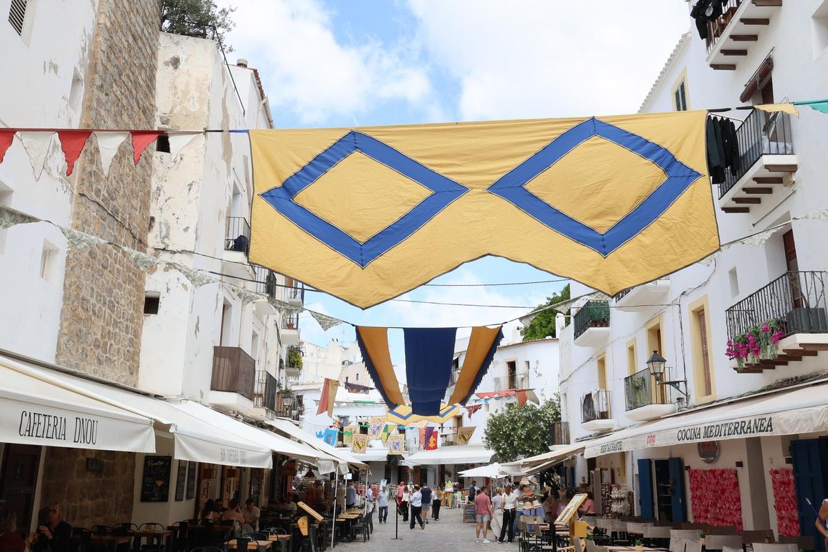 Preparativos de la Ibiza Medieval. Preparativos de la Ibiza Medieval.