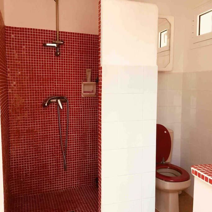 La casa, con cama de matrimonio, se alquila a 99 euros la noche