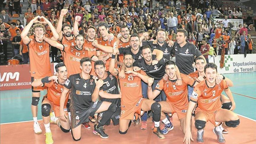 La mejor versión del Teruel levanta la Supercopa