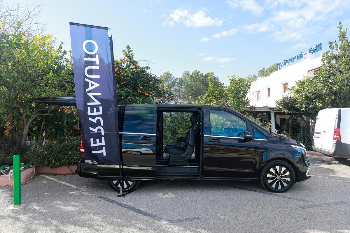 Mercedes-Benz EQV fusiona la elegancia distintiva de la marca con un rendimiento totalmente eléctrico.