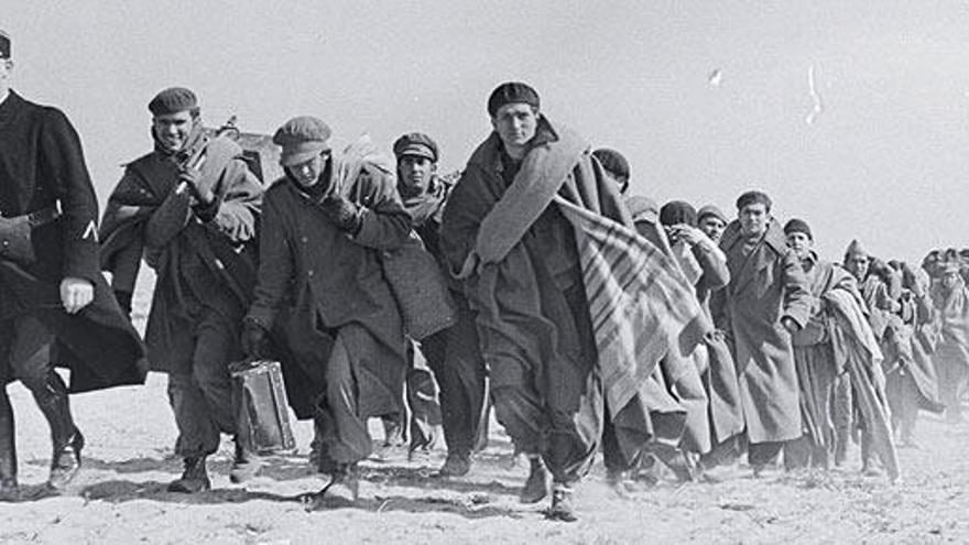 Milicianos republicanos en Francia fotografiados por Capa.