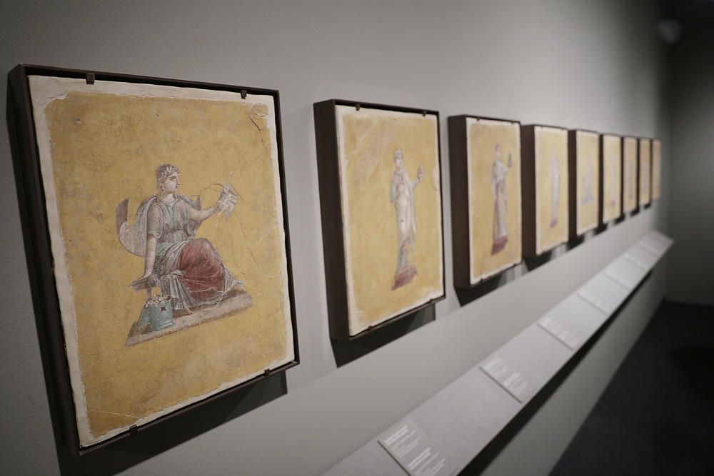 Muestra sobre la imagen femenina en la antigua Roma