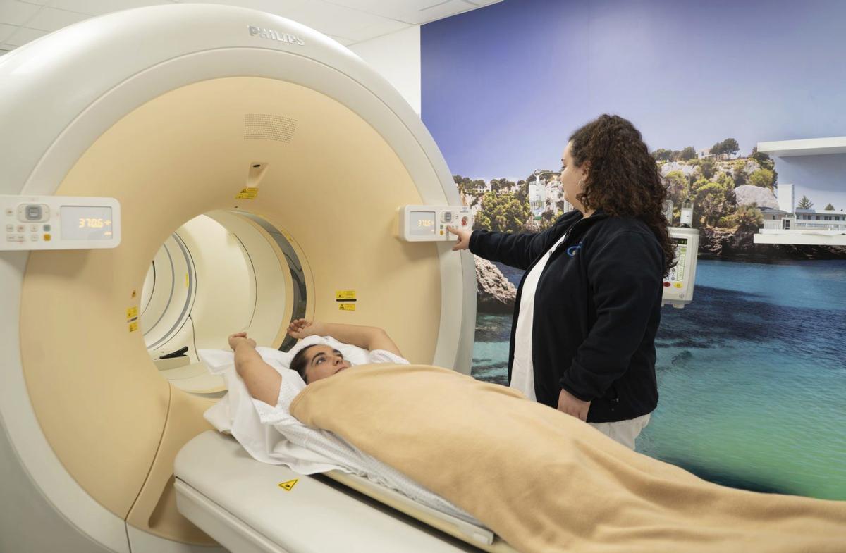 El servicio de Medicina Nuclear atiende a pacientes de la sanidad privada y pública, gracias al acuerdo de colaboración con el Ib-Salut.