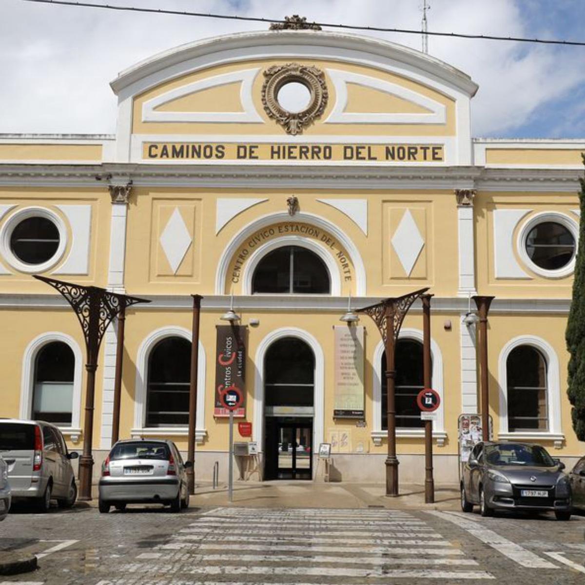 Una ciudad esculpida  entre los raíles del ferrocarril