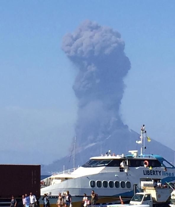 La erupción del volcán Estrómboli