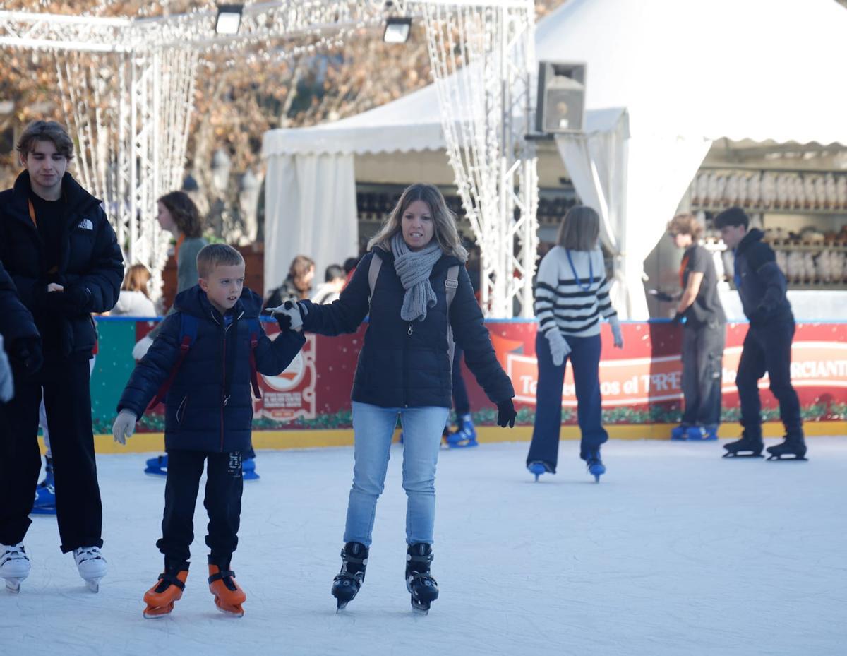València se prepara para la Nochebuena: el Mercado Central, lleno