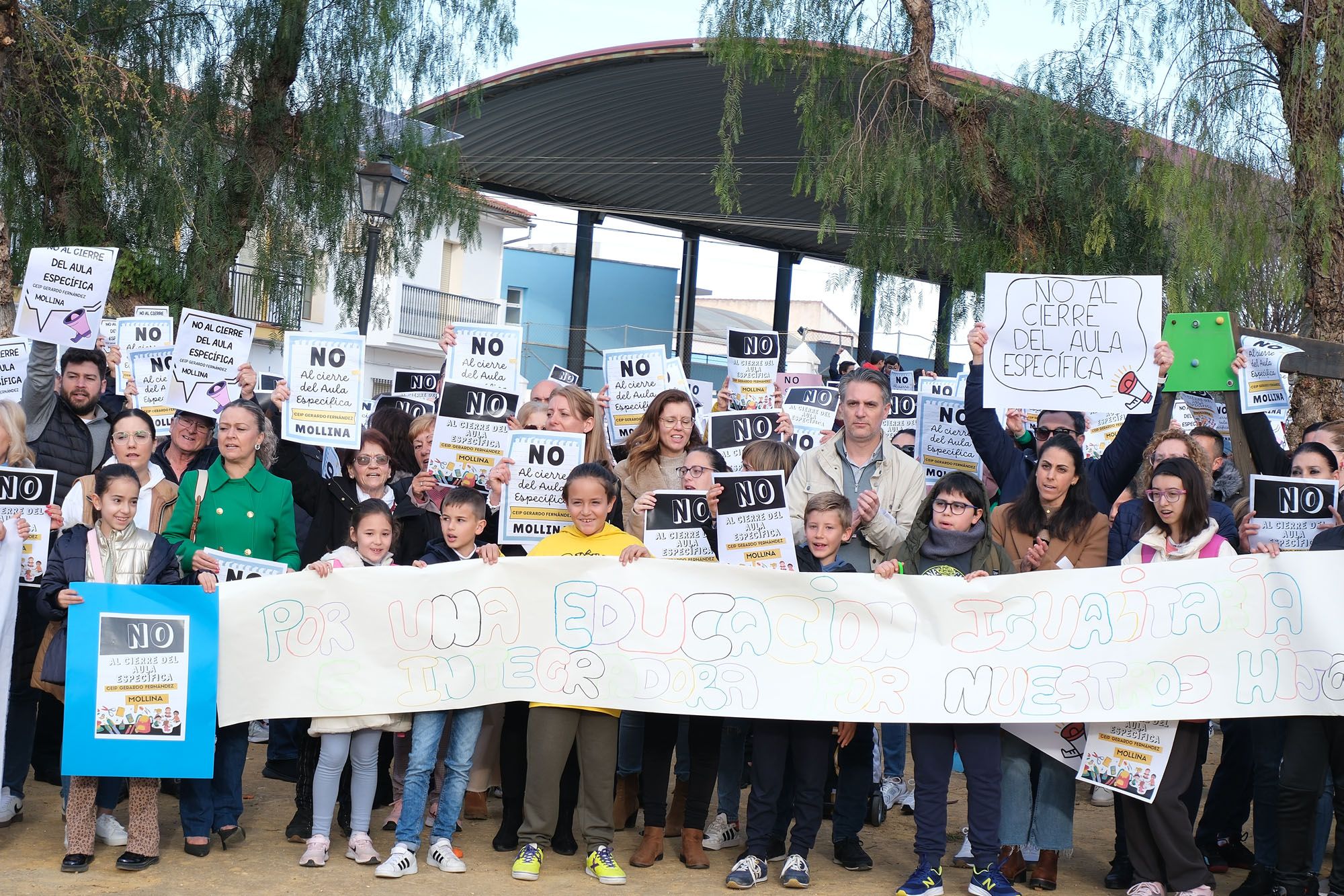 Protesta en Mollina por la supresión del Aula de Educación Especial.