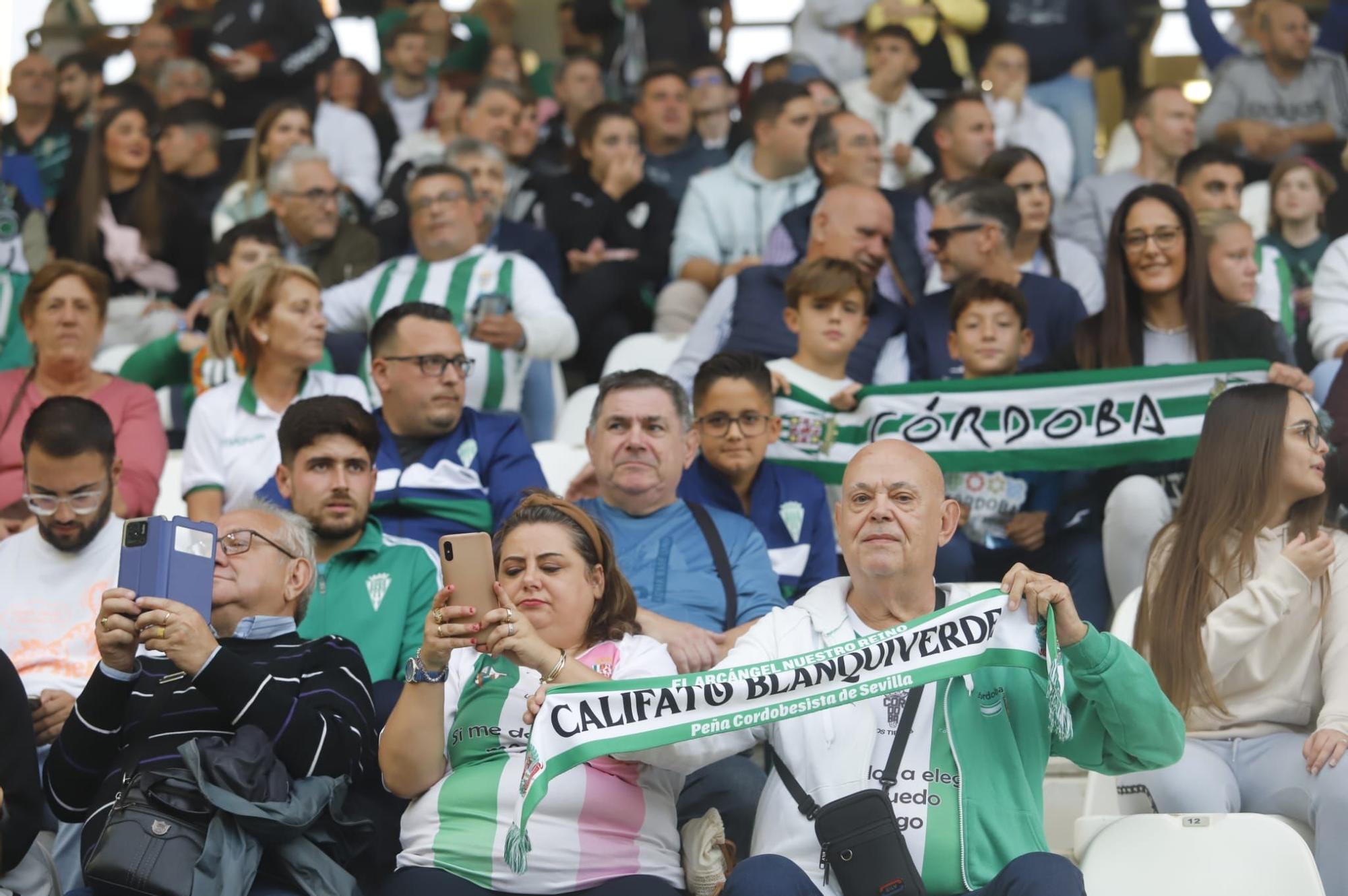 Córdoba CF - Recreativo de Huelva : las imágenes de la afición en El Arcángel