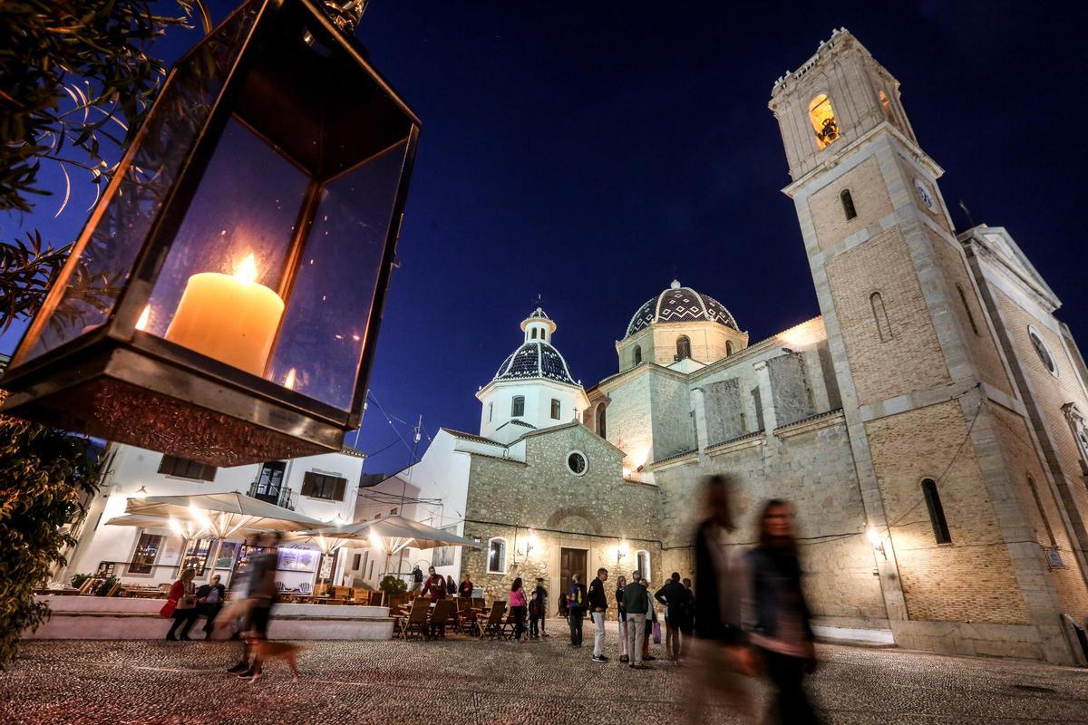 Destino Tauro: Un paseo por el casco antiguo de Altea.