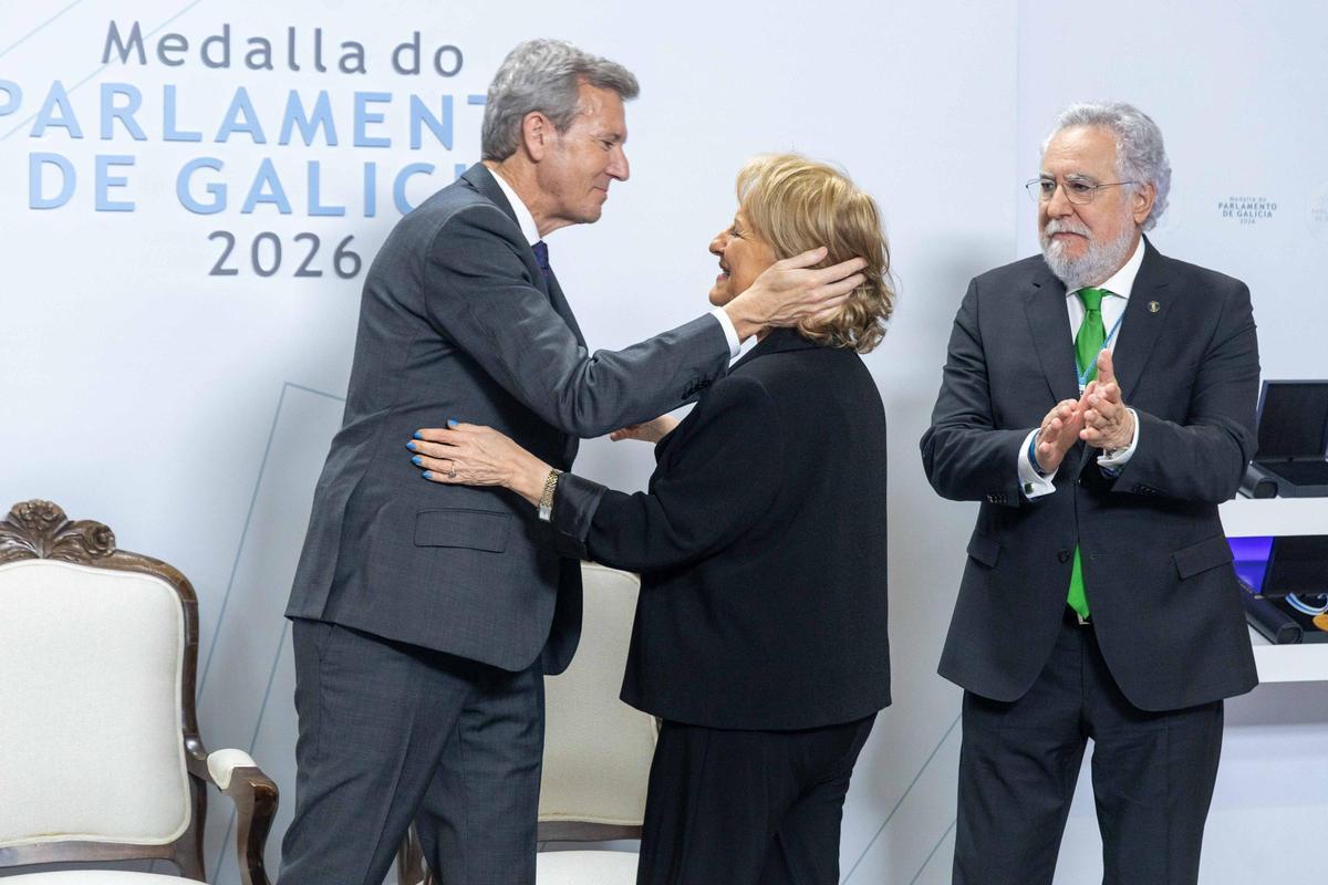 El Parlamento de Galicia reconoce el trabajo de las mujeres que lucharon por la igualdad El Parlamento de Galicia reconoce el trabajo de las mujeres que lucharon por la igualdad