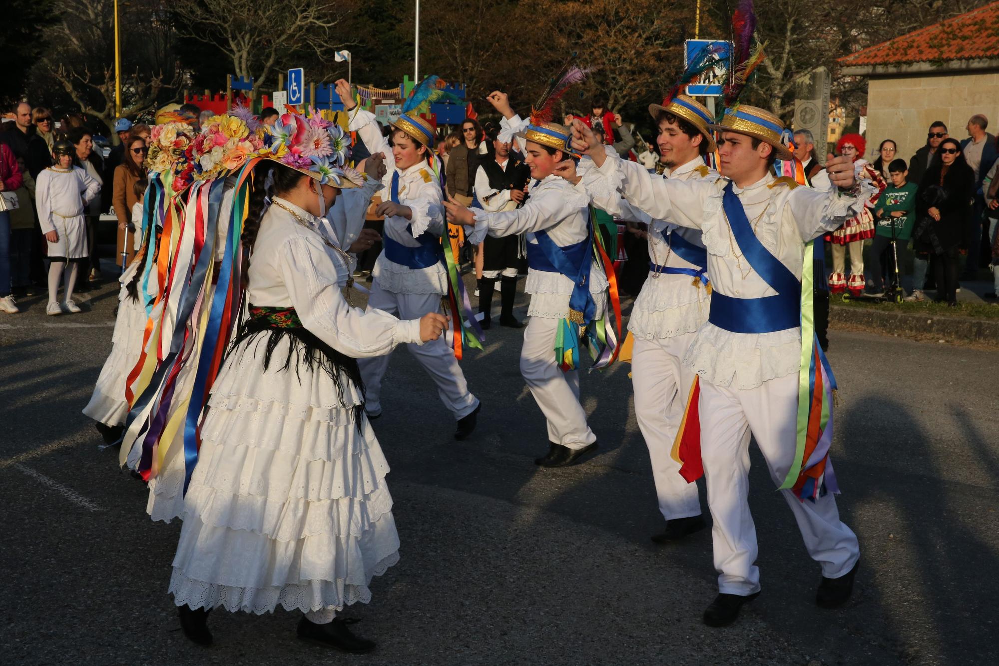 Las damas y galanes copan la atención en Meira