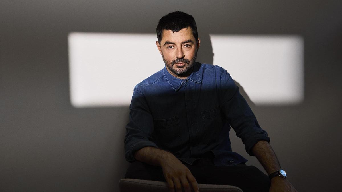 Daniel Verdú, autor de "La bola", el libro sobre Mar de Marchis y Jot Down, en una imagen promocional