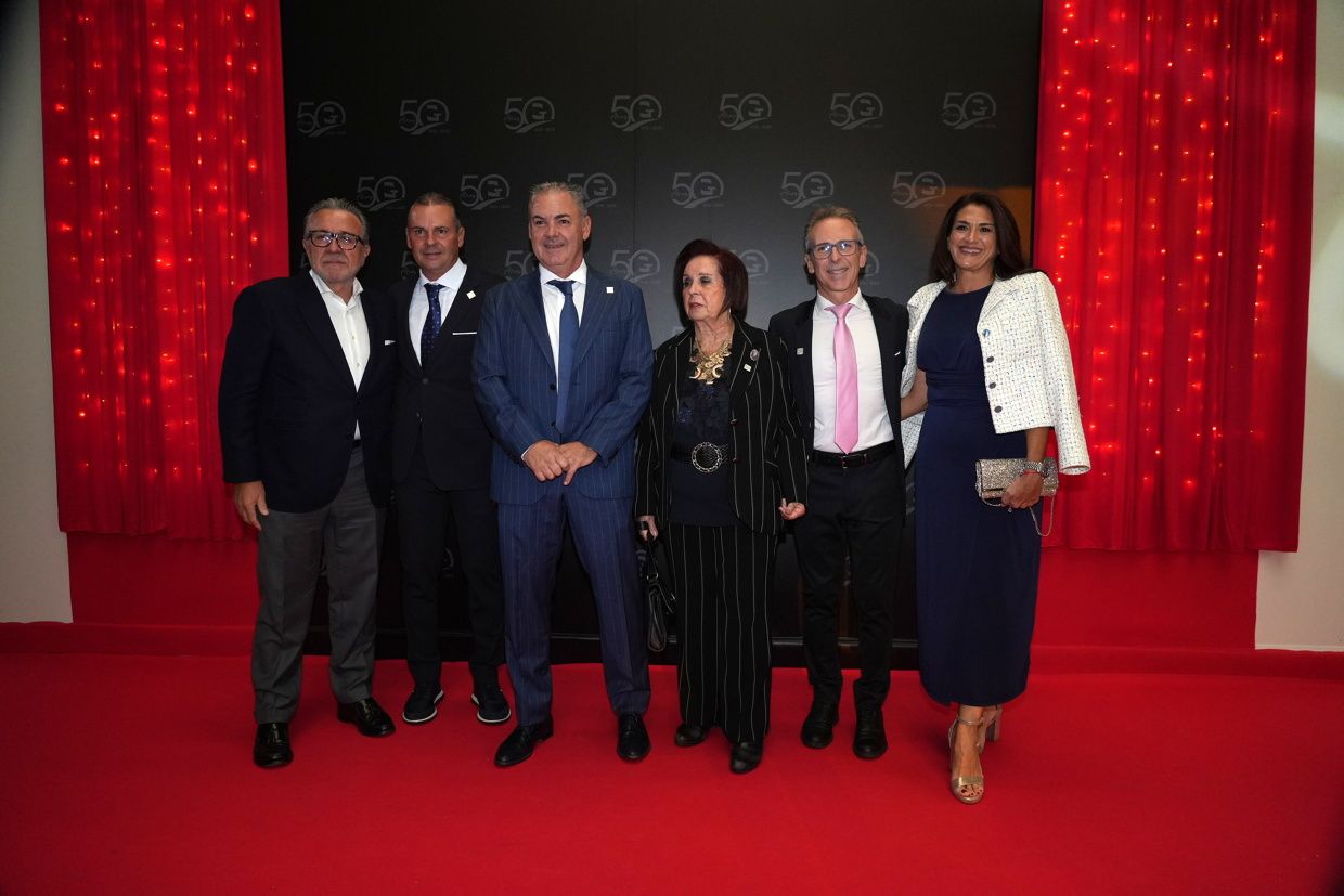 Galería de fotos de la gala del 50º aniversario de Grúas Tomás en Vila-real