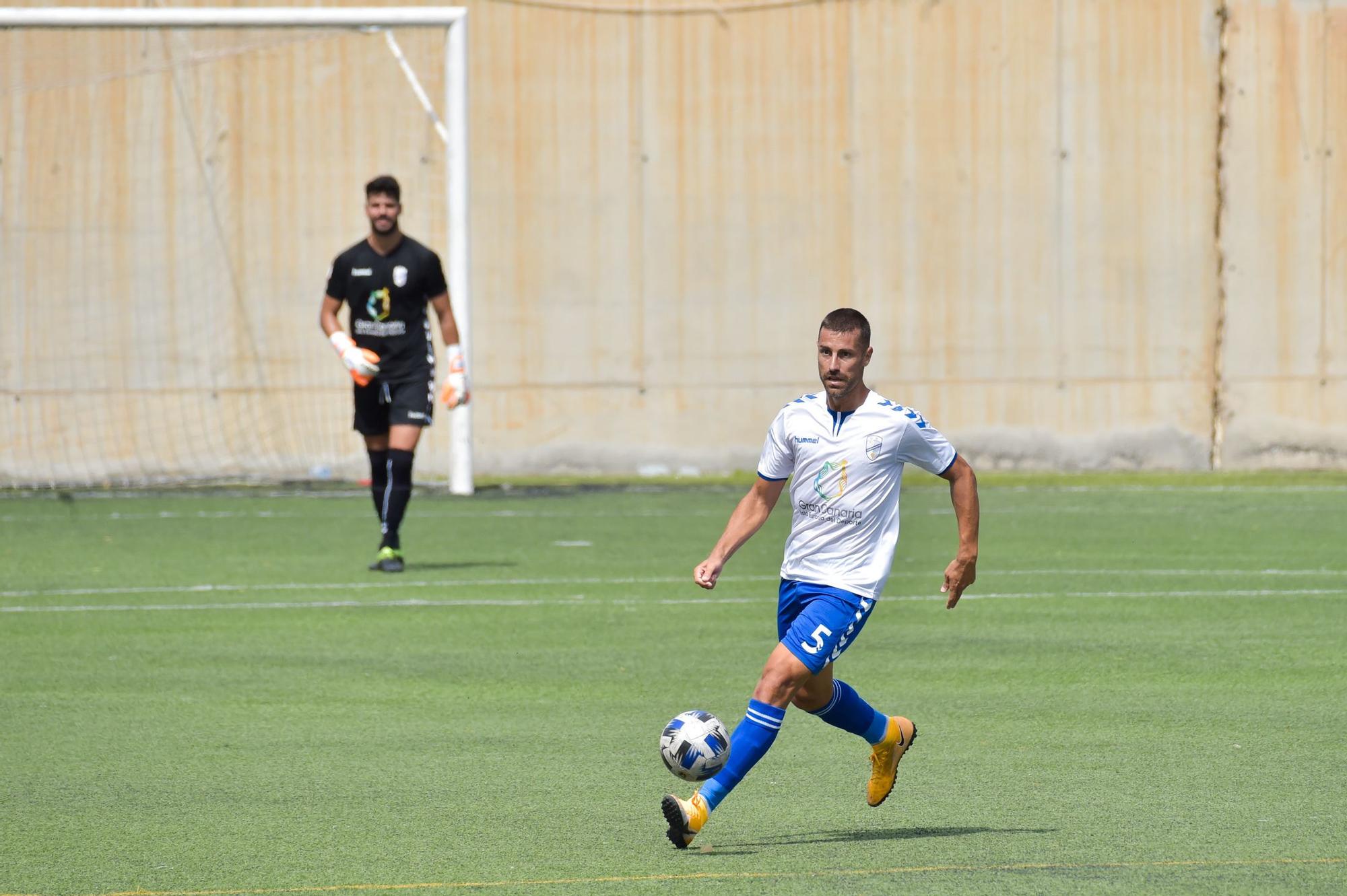 Tablas en el debut de la UD Tamaraceite en 2ªB ante el San Fernando