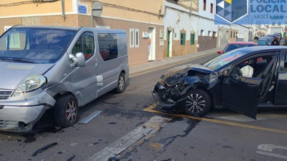 Arrestado en Arrecife un conductor que huía drogado y sin carné tras provocar un accidente durante una persecución policial