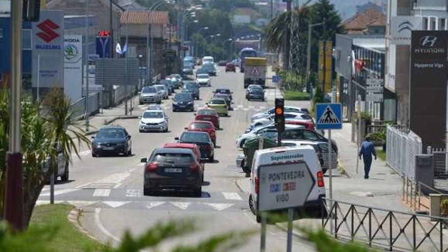 El cierre de la rúa da Pomba por obras en Monte Porreiro dispara el tráfico por la avenida de Lugo