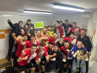 El Racing Rafelcofer CF lidera la Liga en Tercera FFCV tras la novena jornada