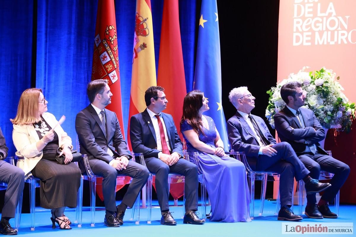 Así ha sido el acto institucional del Día de la Región de Murcia en el Teatro Romea