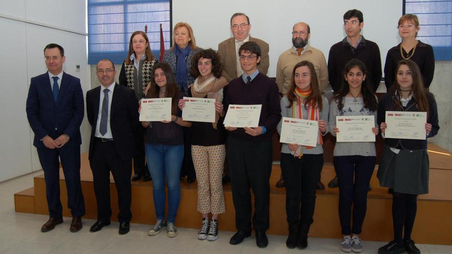 140 estudiantes participan en la X Olimpiada de Biología