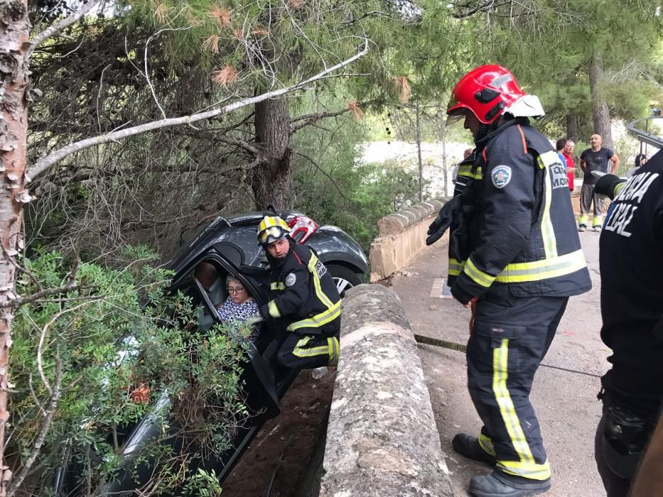 Auto stürzt in Andratx beinahe in eine Schlucht