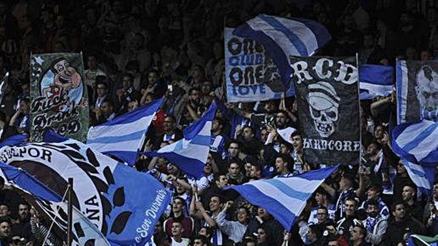 Imagen de una de las gradas de Riazor durante un partido del Deportivo.