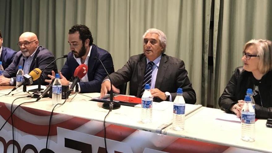 La junta directiva en una de las últimas asambleas