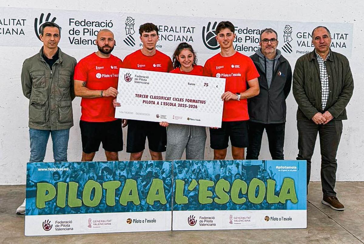 L'IES Gregori Maians d'Oliva va finalitzar com a tercer classificat.