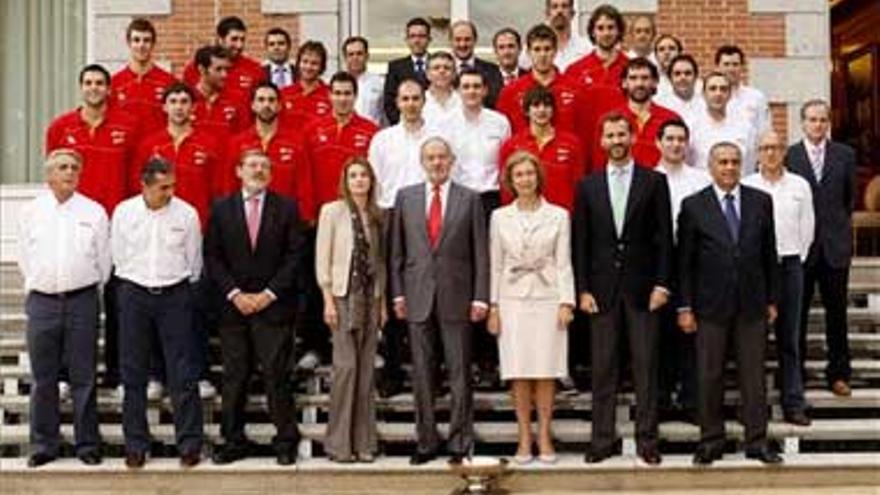La Familia Real recibe a la selección de baloncesto en el Palacio de la Zarzuela