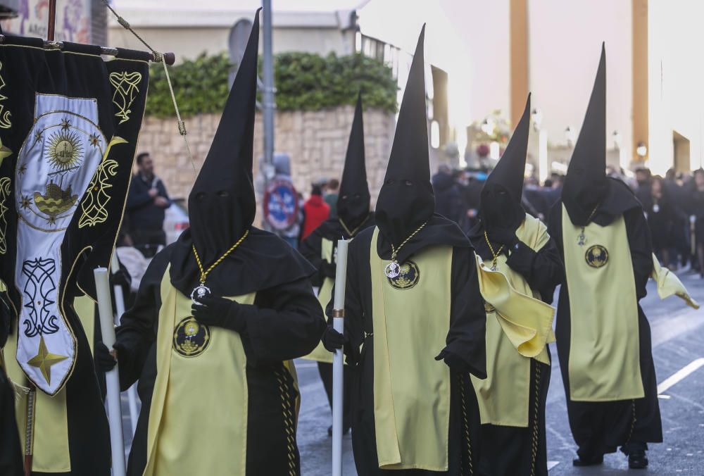 Semana Santa 2018 en Alicante: la nueva hermandad de Altozano procesiona por primera vez