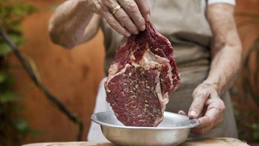 Sanidad pide un consumo moderado de carnes rojas.