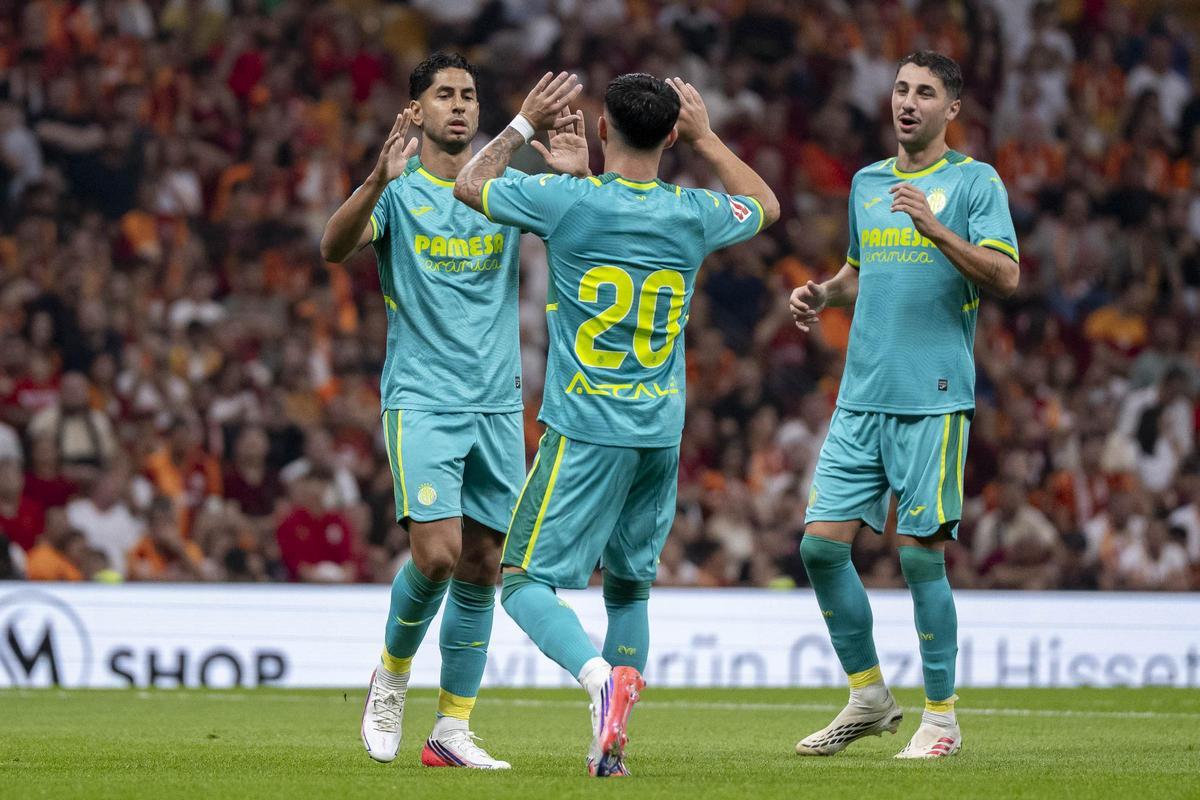 Moleiro, Ayoze y Comesaña.