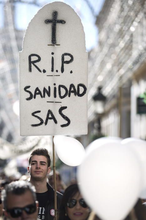 PROTESTA CONTRA LOS RECORTES EN LA SANIDAD ...