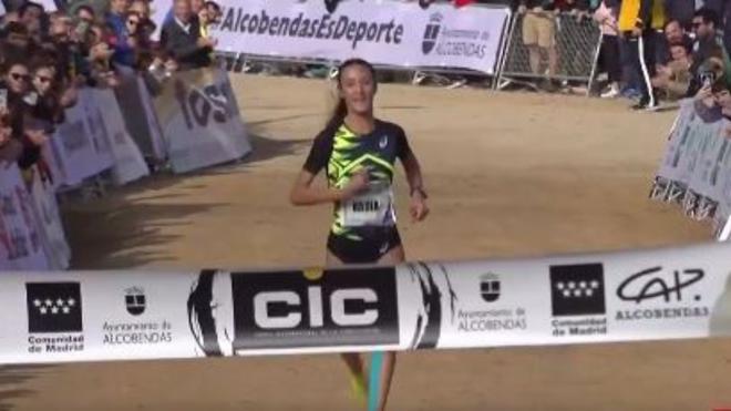 Nadia Battocletti y Rodrigue Kwizera dominan con autoridad el Cross de Alcobendas