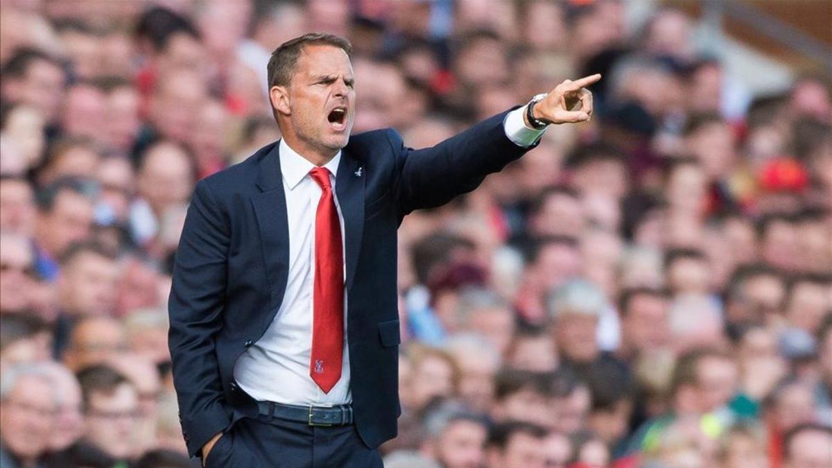 Frank de Boer no está de acuerdo con la igualdas de salario en el fútbol