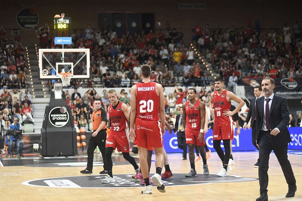 Todas las imágenes de la semifinal de la Supecopa entre el UCAM Murcia y el Unicaja